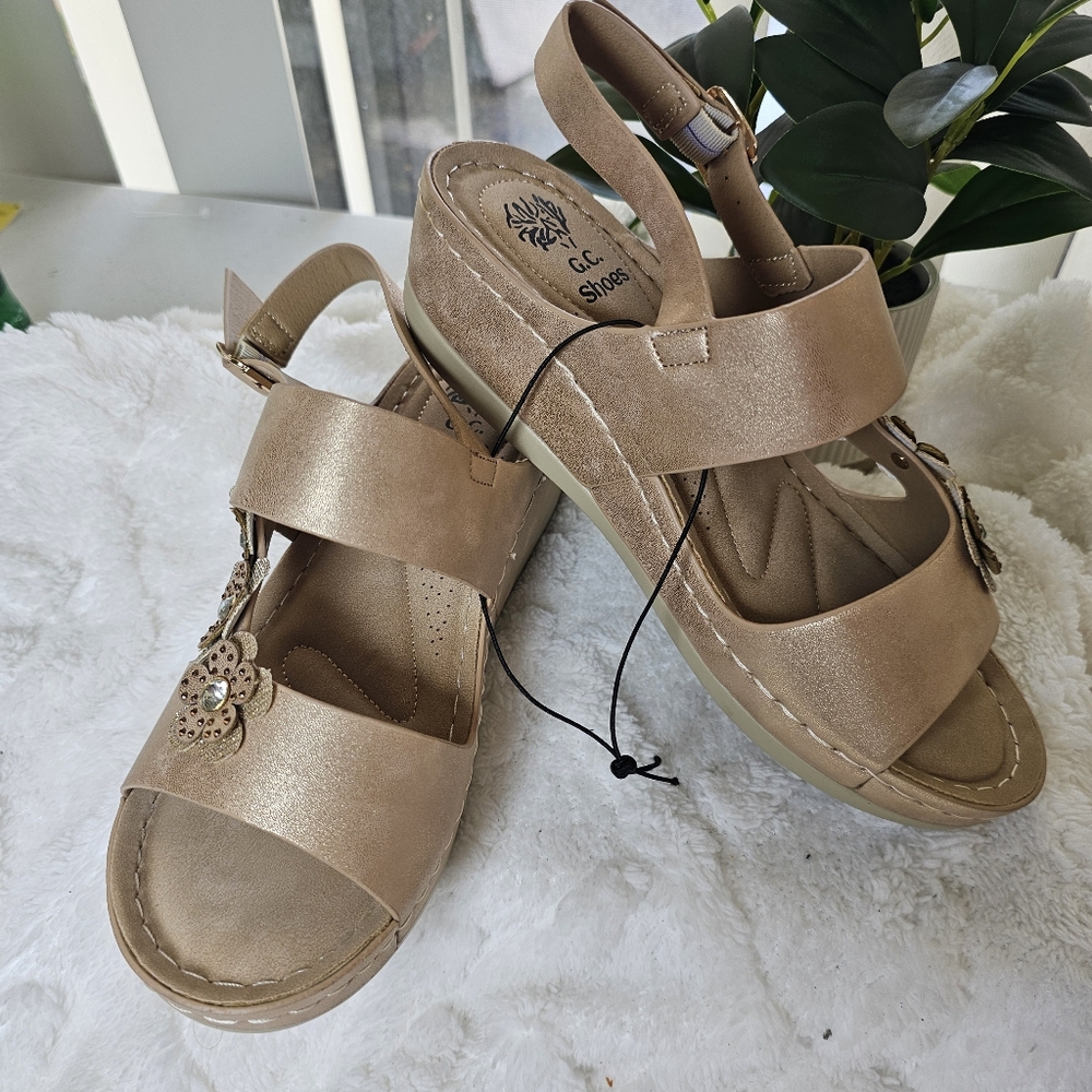 GC Shoes Women’s Floral Embellished‎ Sandals Size 8 - Picture 4 of 6
